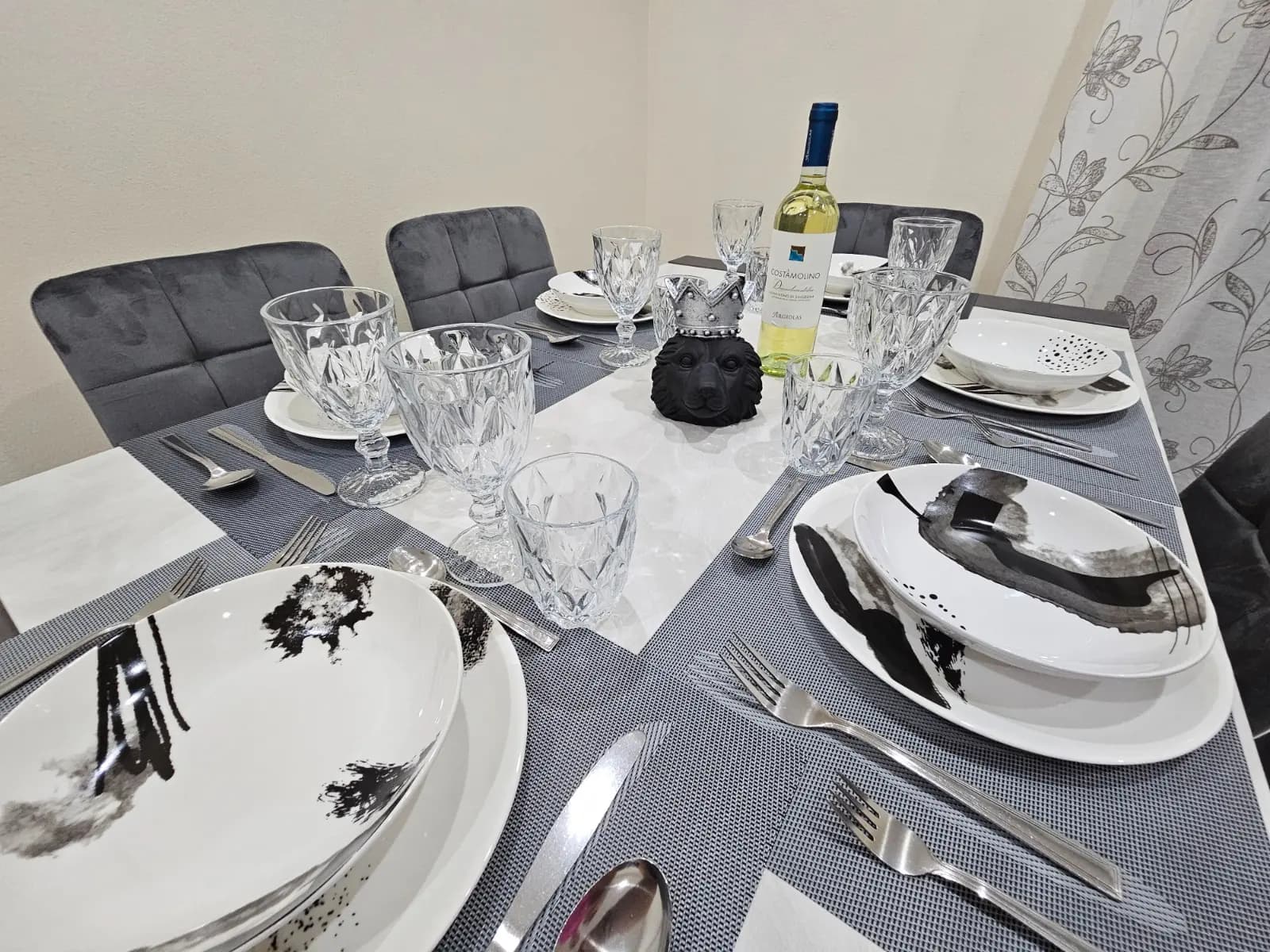 Appartamento con due camere e balcone 7