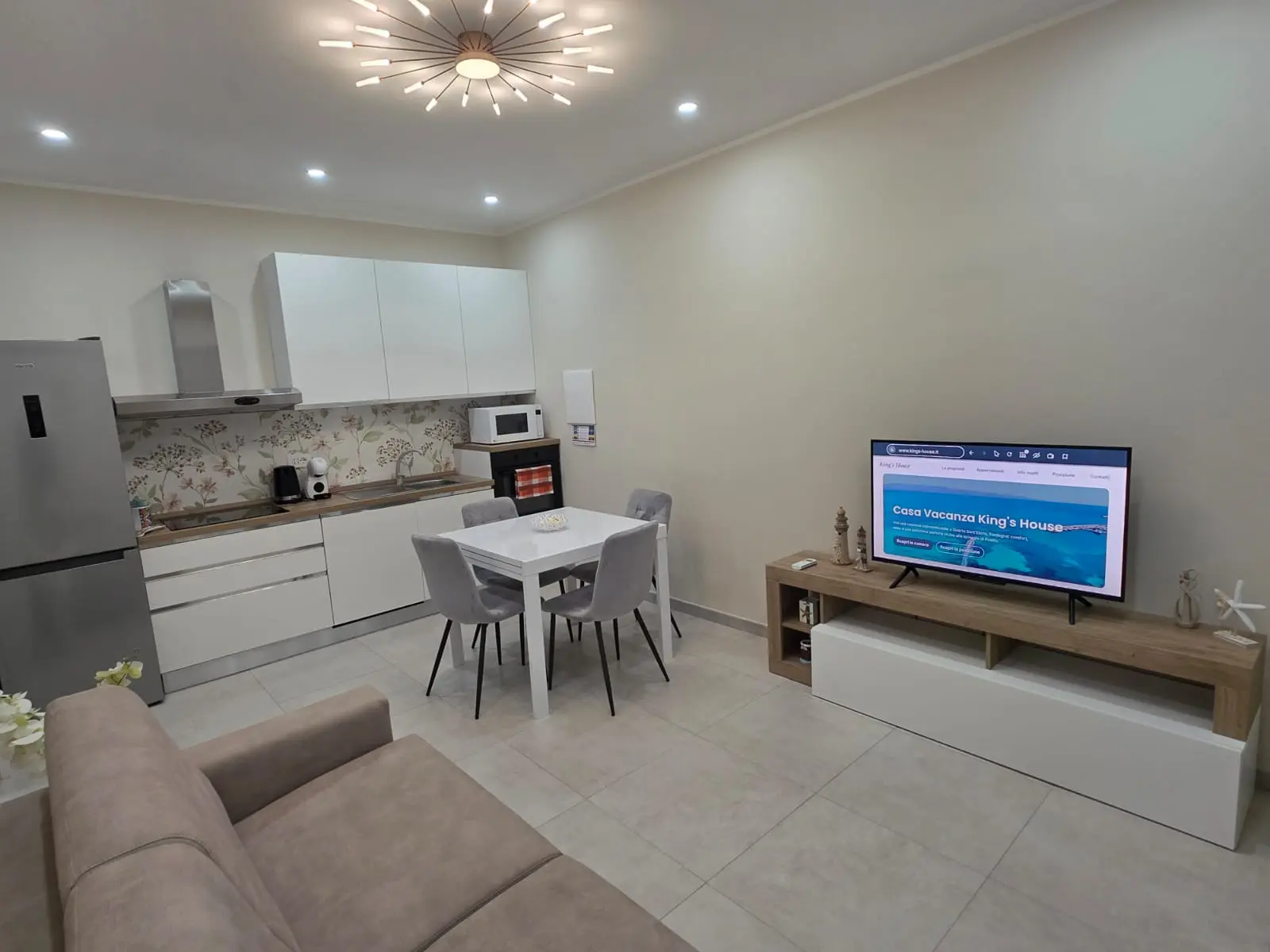 Appartamento con una camera e terrazza 5