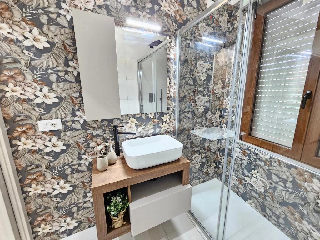 Appartamento con due camere e balcone 3